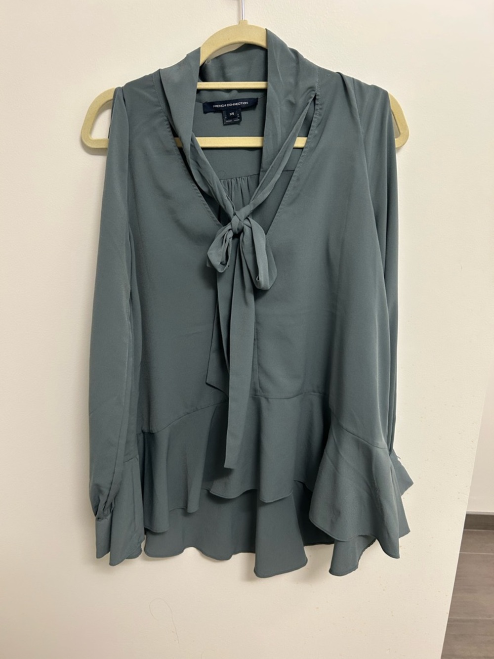 French connection Tie-Neck Ruffled Hem blouse - Slate Green